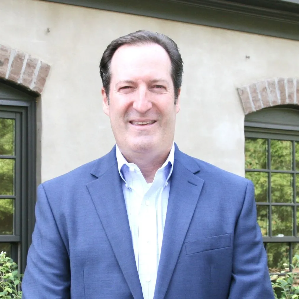 Tom-Mueth-OneAscent-08d10edd